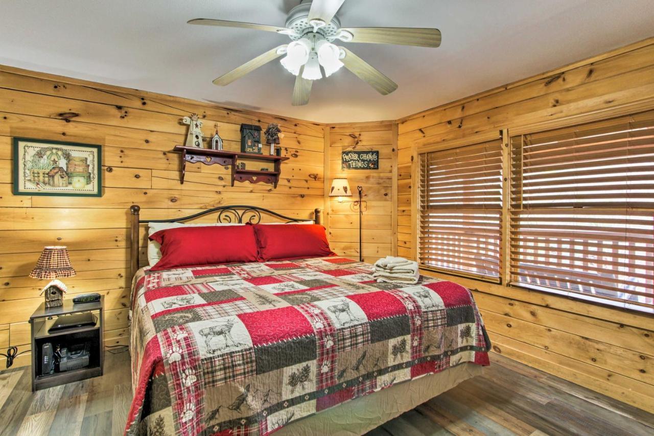 Gatlinburg Mountain Cabin With Grill And Pool Table! Luaran gambar